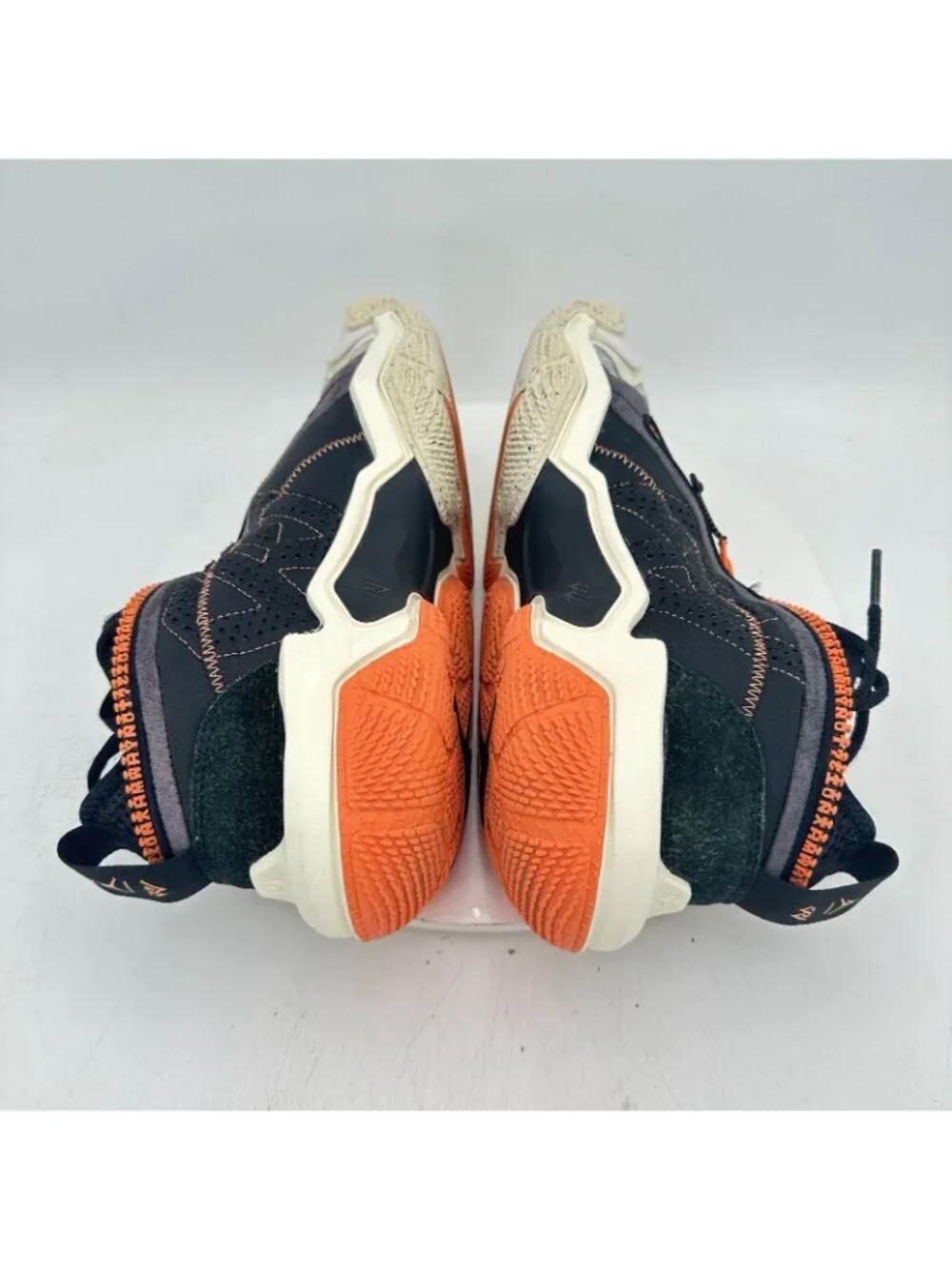 Nike Air Jordan Why Not Zer0.5 Men Size 8.5 DO7189-002 Phantom Black Orange Shoe
